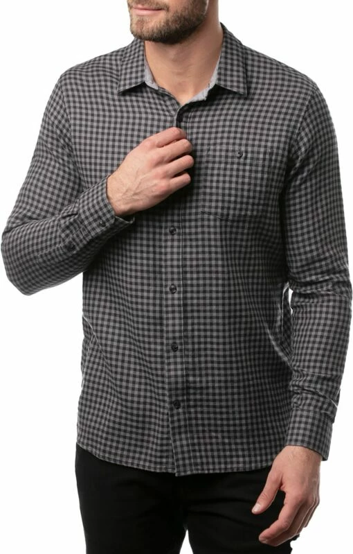 TravisMathew Men's Touch And Go Button-Up Flannel Golf Shirt For Men Black -TravisMathew Sales Store unnamed file 1185