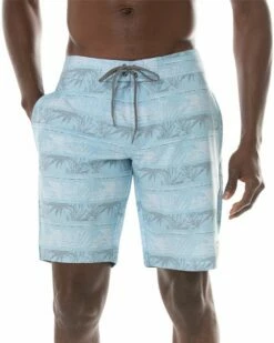TravisMathew Men's Barnstormed Boardshorts For Men Heather Delphinium